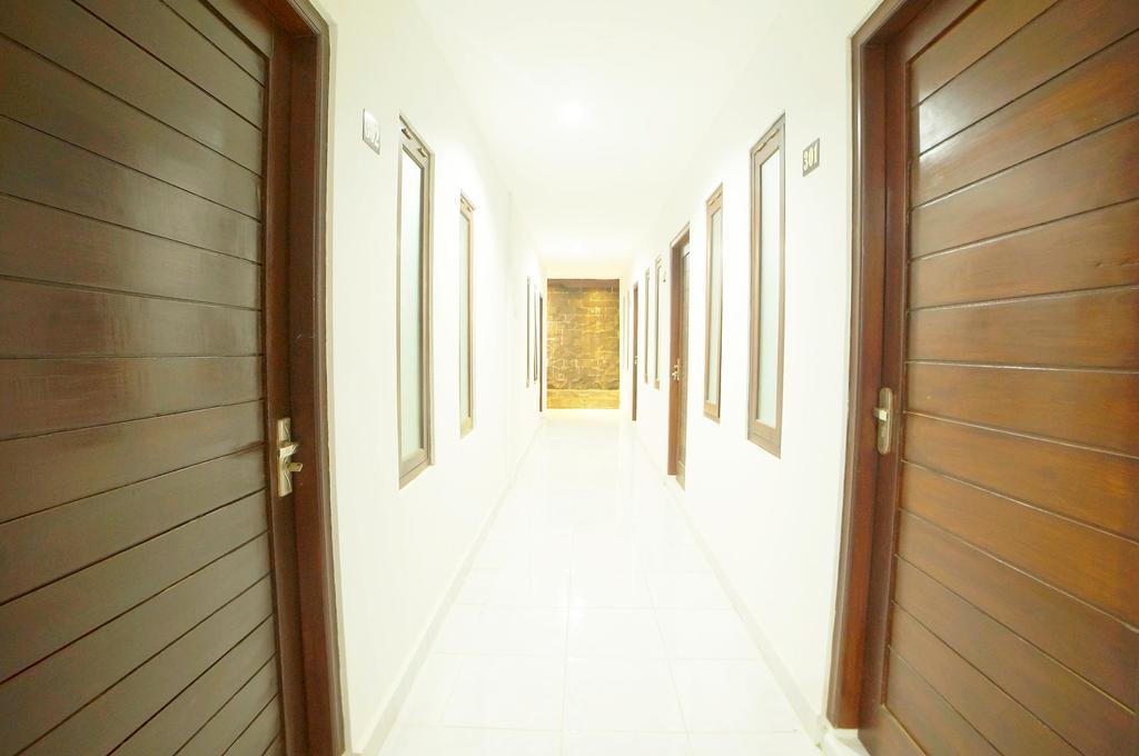 Easton Kuta Homestay Zewnętrze zdjęcie