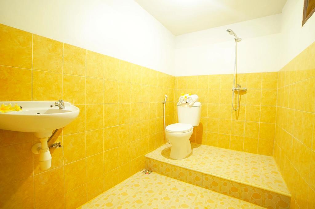 Easton Kuta Homestay Zewnętrze zdjęcie